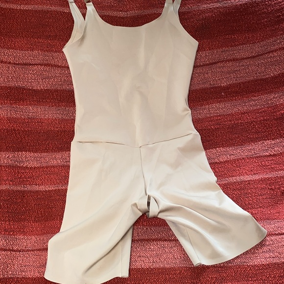 STRM LINE SHAPER ONE PIECE SZ MEDIUM NWOT - Picture 2 of 3